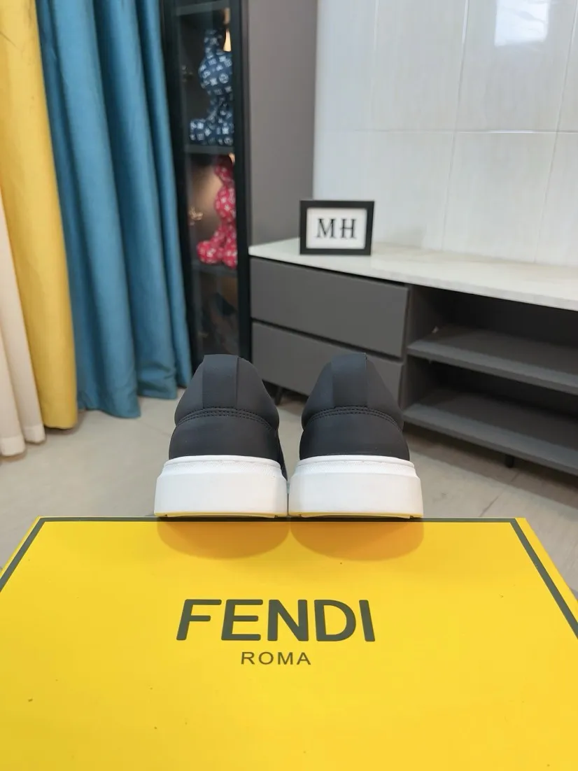 Men's shoes 💰400🌸🌸【FENDI】(velvet lining and leather lining are preferred when ordering) F's new product is on the market, imported concave and convex surface waterproof cloth, classic rhombus pattern F's craftsmanship, high-end and classy, ​​comfortable on the feet, versatile to wear, full of three-dimensional sense, 3 colors available, size: 38-44 (37.45, can be customized, cannot be returned)